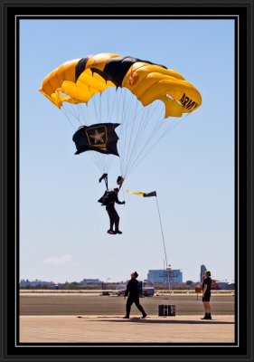 U.S. Army Golden Knights Parachute Team