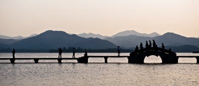 A west lake bridge