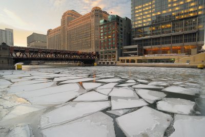 Chicago River and Merchandise Mart