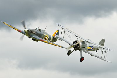 Hawker Gloster pair.jpg