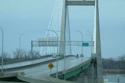 Scenic suspension bridge to Illinois