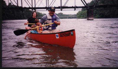 Canoeing by the Urbandale bridge (before it was upgraded)