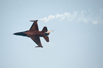 F-16