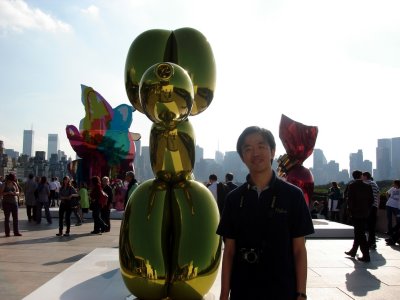Balloon Dog (at Met)