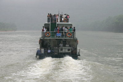 Sailing The Three Gorges