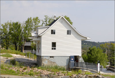 Chicoutimi, Petite maison blanche #64