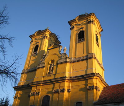 Perfect light in Eger (tea & cake stop!)