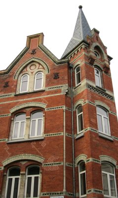 Gorgeous buildings, absolutely no sunlight...