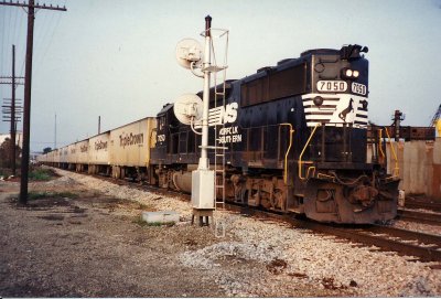 NS 7050