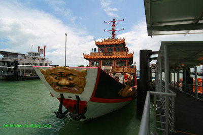 Cheng Ho boat restaurant.jpg