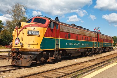 2T1U8004.jpg - Conway Scenic Railroad, NH