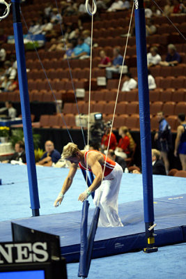 130009ca_gymnastics.jpg
