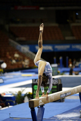 330033ca_gymnastics.jpg