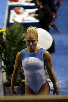 490015ca_gymnastics.jpg