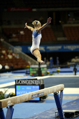 490020ca_gymnastics.jpg