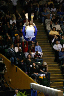 140007va_gymnastics.jpg