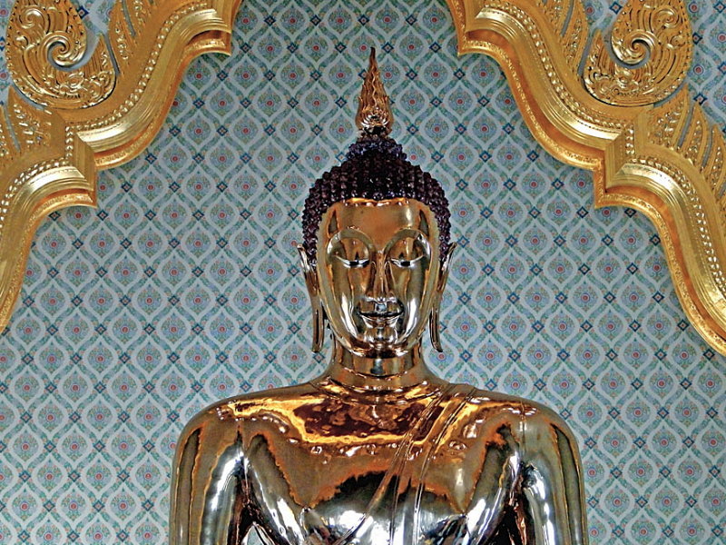 Golden Buddha image