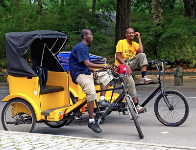 Pedicabbies chatting