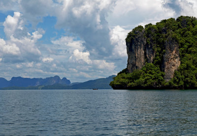 Leaving Hong Island