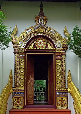 Door, small prayer hall (wihan)