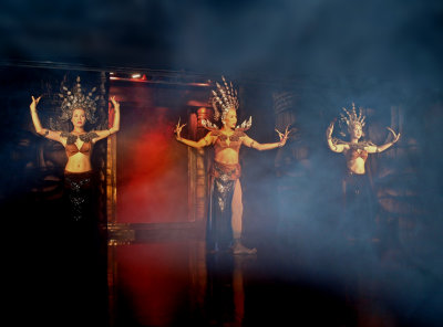 Fantasy of Thailand: entrance of the priestesses