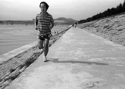 han river jogger.jpg