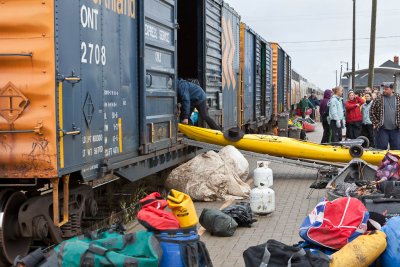 Loading boxcar