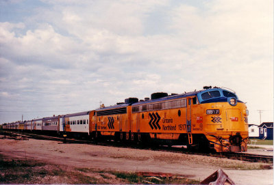 FP7 1517 in Moosonee summer 1986. This unit was written off in 1991 after a collision in North Bay.