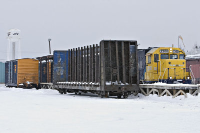 GP40-2 2200 switching alongside freight platform in Moosonee