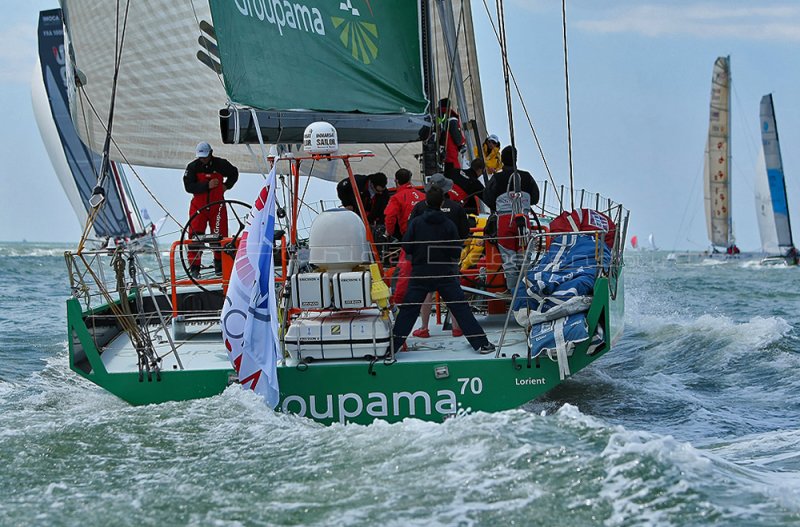 506 - Groupama 70 lors du record SNSM 2010 - MK3_9129_DxO WEB.jpg