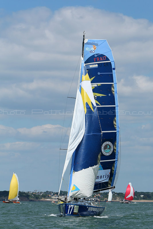 640 - Groupama 70 lors du record SNSM 2010 - MK3_9286_DxO WEB.jpg