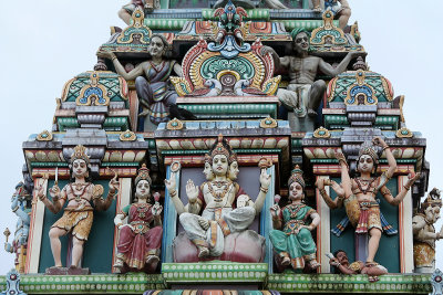 Un des temples Tamoul du village de Saint-andr sur la cte est de l'le