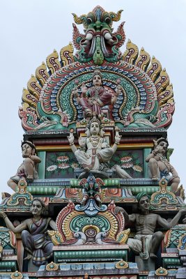 Un des temples Tamoul du village de Saint-andr sur la cte est de l'le