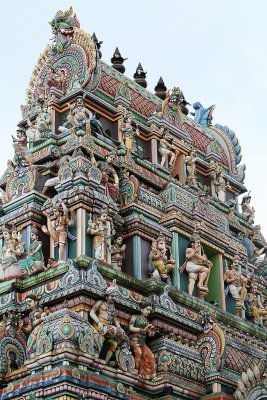 Un des temples Tamoul du village de Saint-andr sur la cte est de l'le