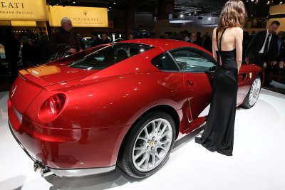 Mondial de l'Automobile 2008 - Sur le stand de la marque Ferrari