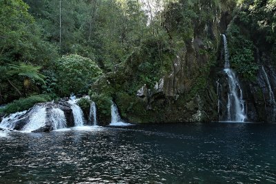 ile de la Runion - Le long de la rivire Langevin