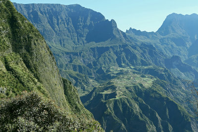 Le cirque de Cilaos vu depuis le point de vue La fentres des Makes