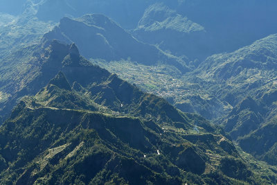 Le cirque de Cilaos vu depuis le point de vue La fentres des Makes