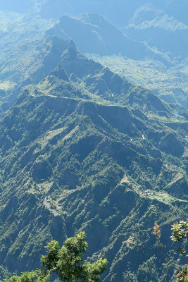 Le cirque de Cilaos vu depuis le point de vue La fentres des Makes