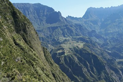 Le cirque de Cilaos vu depuis le point de vue La fentres des Makes