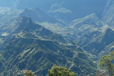 Le cirque de Cilaos vu depuis le point de vue La fentres des Makes
