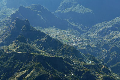 Le cirque de Cilaos vu depuis le point de vue La fentres des Makes