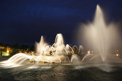 Les Grandes Eaux Nocturnes du chteau de Versailles