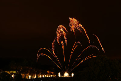 Feu d'artifice dans le parc du chteau de Versailles  l'occasion des Grandes Eaux Nocturnes