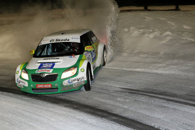 Finales du Trophe Andros 2009  Super Besse - Cars speed racing on an ice circuit