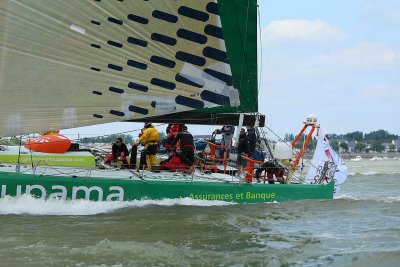 403 - Groupama 70 lors du record SNSM 2010 - MK3_9013_DxO WEB.jpg