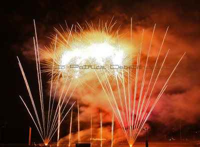 131 Les Couleurs du Val d Oise 2010 - Festival du feu d'artifice MK3_9617 WEB.jpg