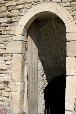 une porte s'ouvre