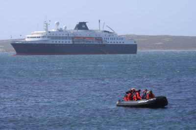 Minerva at anchor, Port William