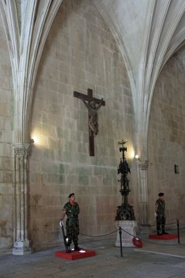 Tomb of the Unknown Soldiers, Mosteiro Santa Maria de Vitoria